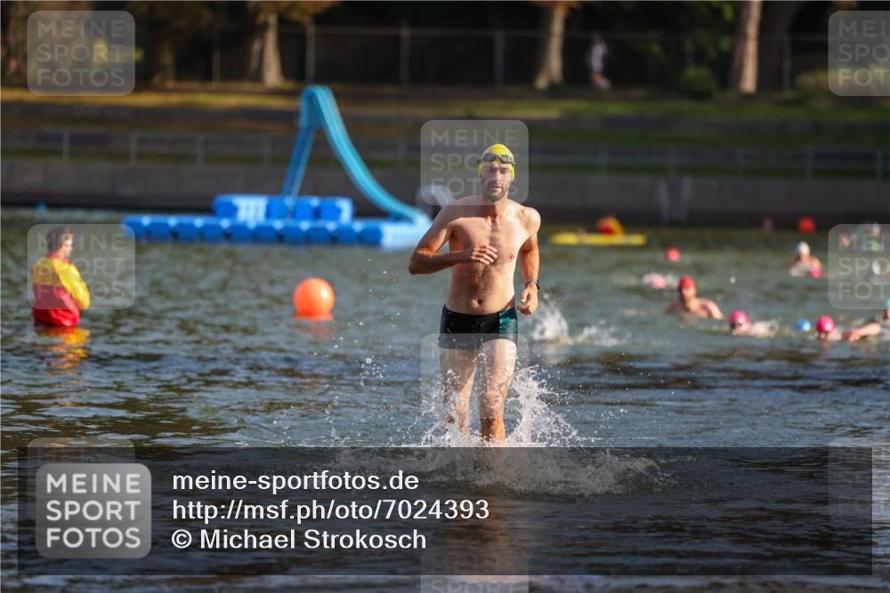 08.09.2024 - Stadtparktriathlon Michael Strokosch http://msf.ph/oto/7024393 08.09.2024 09:48:23 Schwimmen 196 meine-sportfotos.de