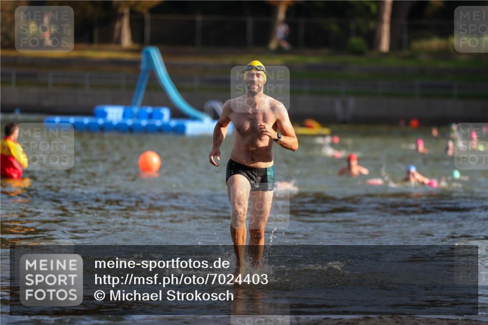 08.09.2024 - Stadtparktriathlon Michael Strokosch http://msf.ph/oto/7024403 08.09.2024 09:48:24 Schwimmen 196 meine-sportfotos.de