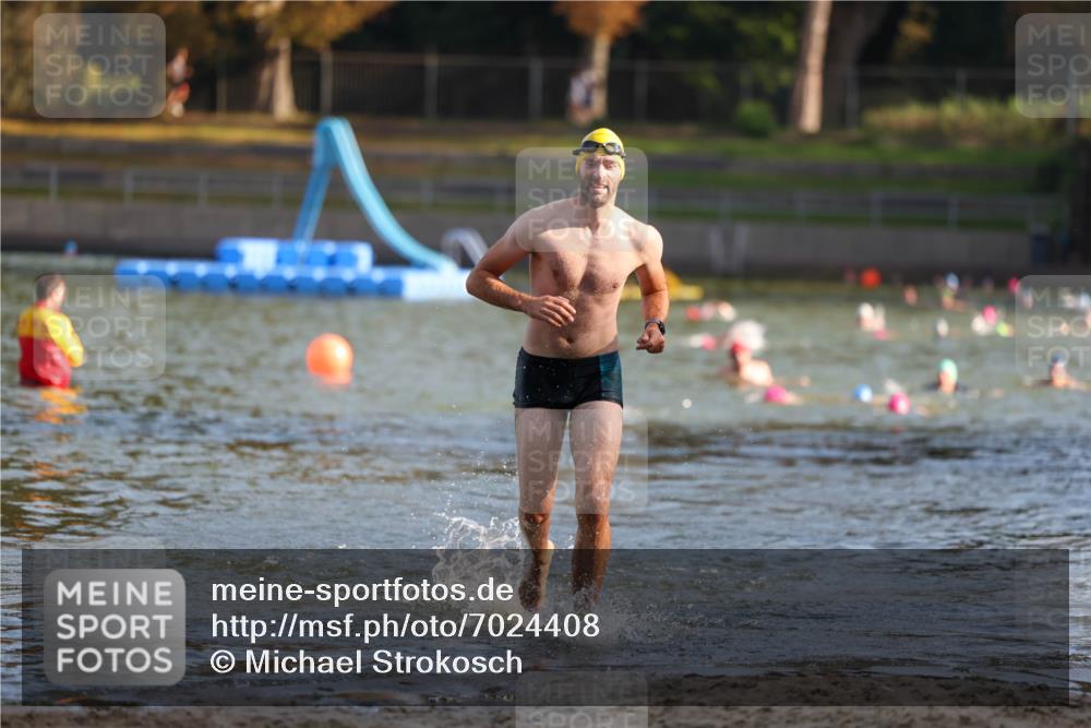 08.09.2024 - Stadtparktriathlon Michael Strokosch http://msf.ph/oto/7024408 08.09.2024 09:48:24 Schwimmen 196 meine-sportfotos.de