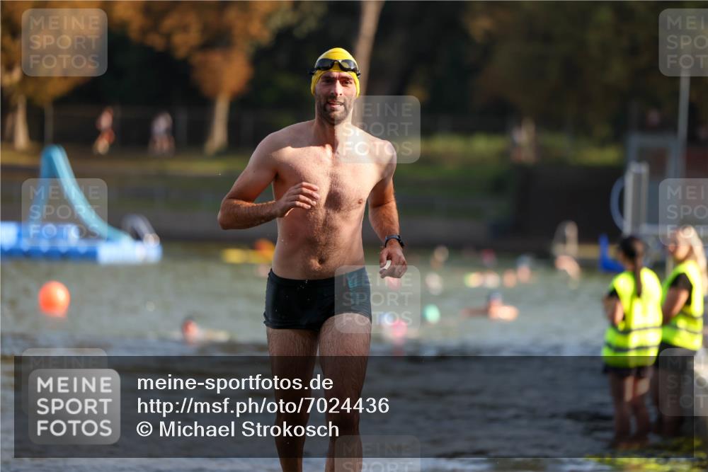 08.09.2024 - Stadtparktriathlon Michael Strokosch http://msf.ph/oto/7024436 08.09.2024 09:48:26 Schwimmen 196 meine-sportfotos.de