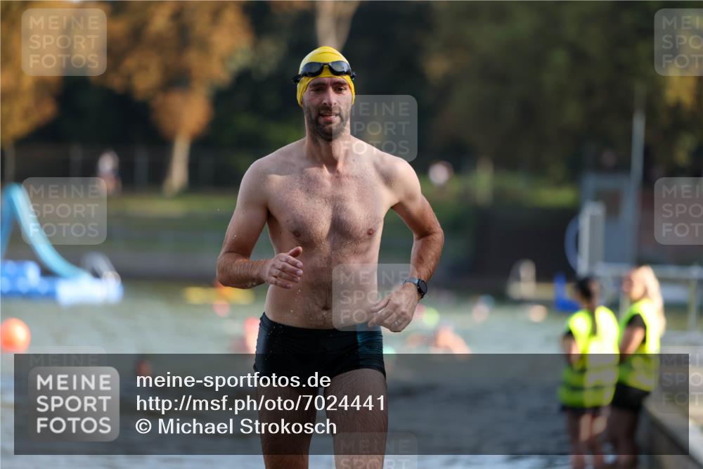 08.09.2024 - Stadtparktriathlon Michael Strokosch http://msf.ph/oto/7024441 08.09.2024 09:48:27 Schwimmen 196 meine-sportfotos.de