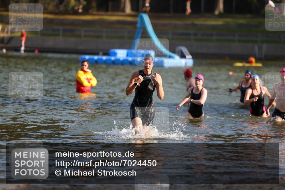 08.09.2024 - Stadtparktriathlon Michael Strokosch http://msf.ph/oto/7024450 08.09.2024 09:48:38 Schwimmen 190, 212, 215, 258 meine-sportfotos.de