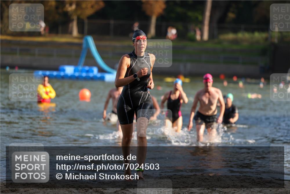 08.09.2024 - Stadtparktriathlon Michael Strokosch http://msf.ph/oto/7024503 08.09.2024 09:48:42 Schwimmen 190, 212, 215, 230, 241, 255, 258 meine-sportfotos.de