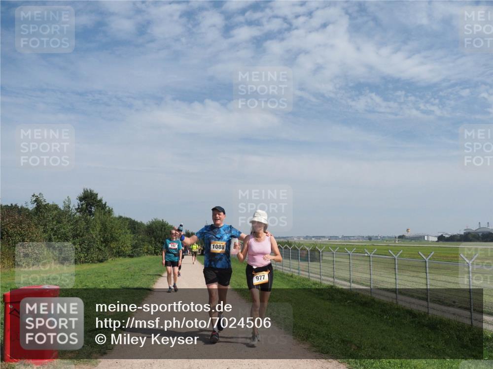 08.09.2024 - Airport Race Miley Keyser http://msf.ph/oto/7024506 08.09.2024 12:51:18 Laufen OLYMPUS, DIGITAL, CAMERA meine-sportfotos.de