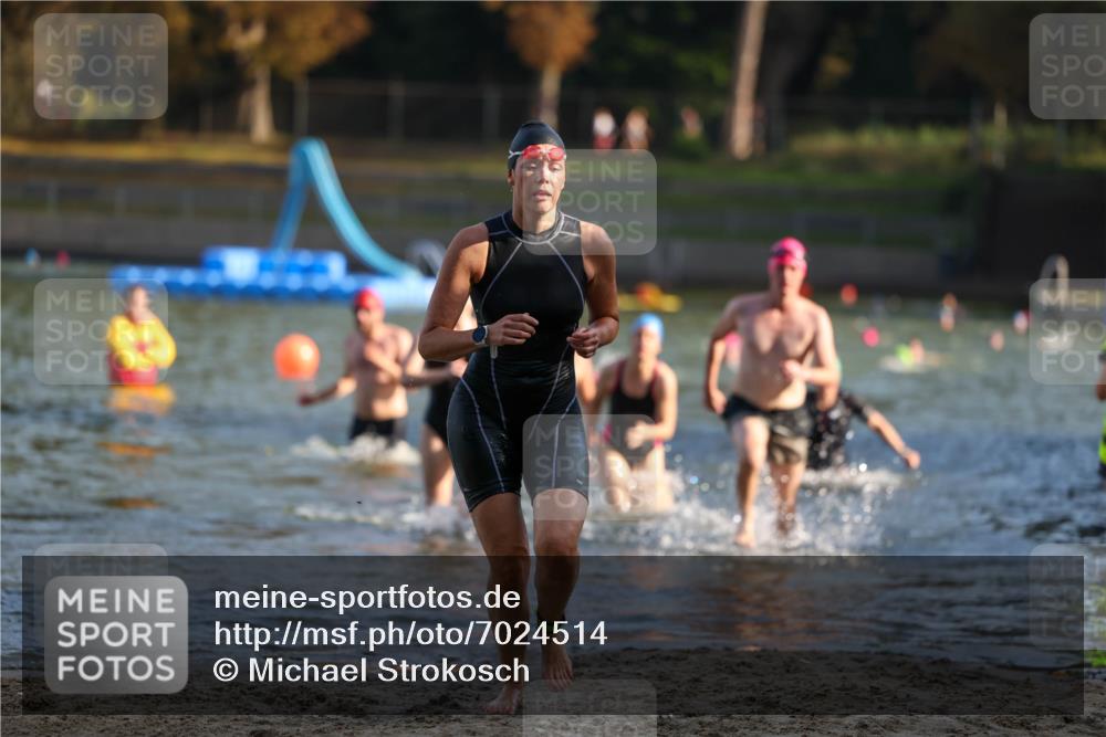 08.09.2024 - Stadtparktriathlon Michael Strokosch http://msf.ph/oto/7024514 08.09.2024 09:48:42 Schwimmen 190, 212, 215, 230, 241, 255, 258 meine-sportfotos.de