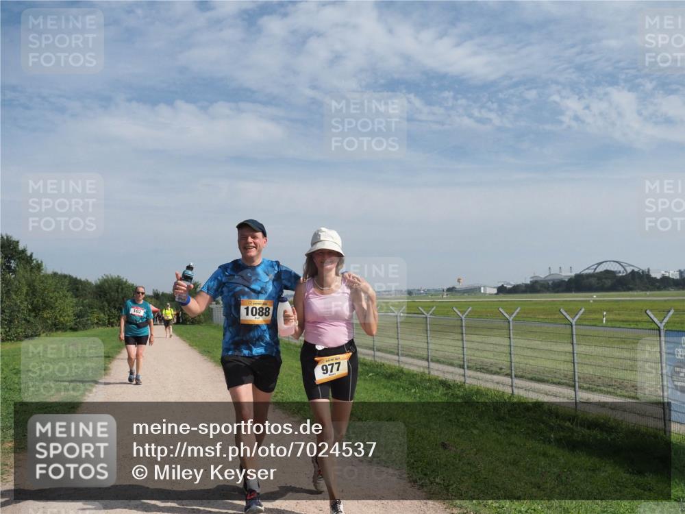 08.09.2024 - Airport Race Miley Keyser http://msf.ph/oto/7024537 08.09.2024 12:51:20 Laufen OLYMPUS, DIGITAL, CAMERA meine-sportfotos.de
