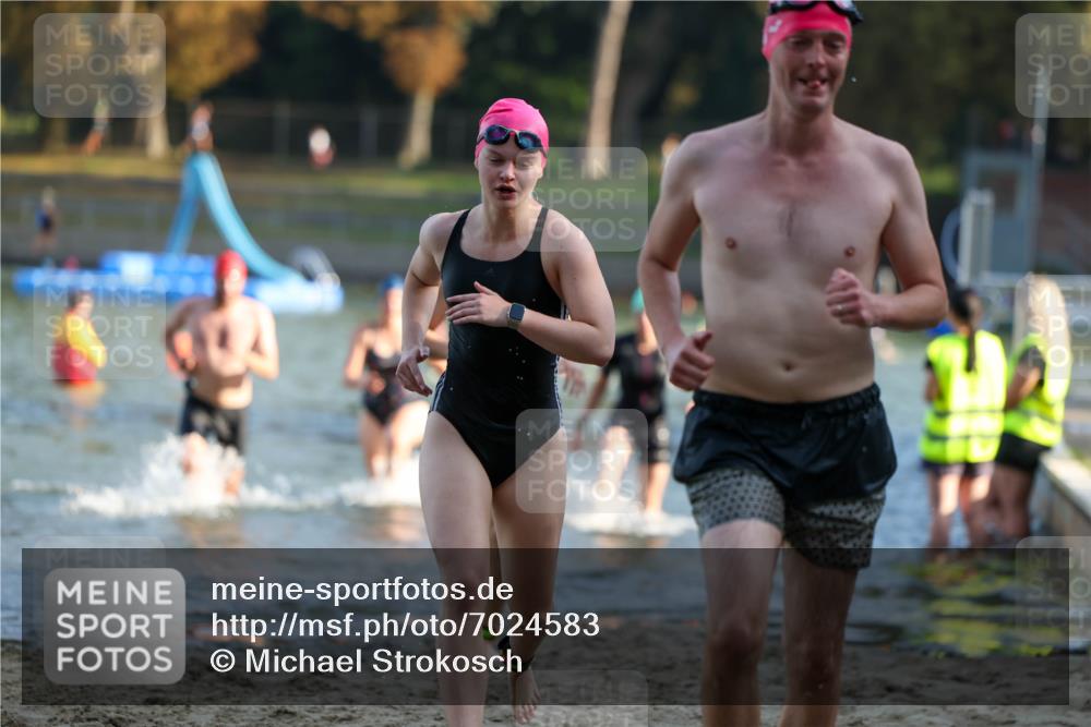 08.09.2024 - Stadtparktriathlon Michael Strokosch http://msf.ph/oto/7024583 08.09.2024 09:48:47 Schwimmen 190, 212, 215, 230, 241, 255, 258 meine-sportfotos.de