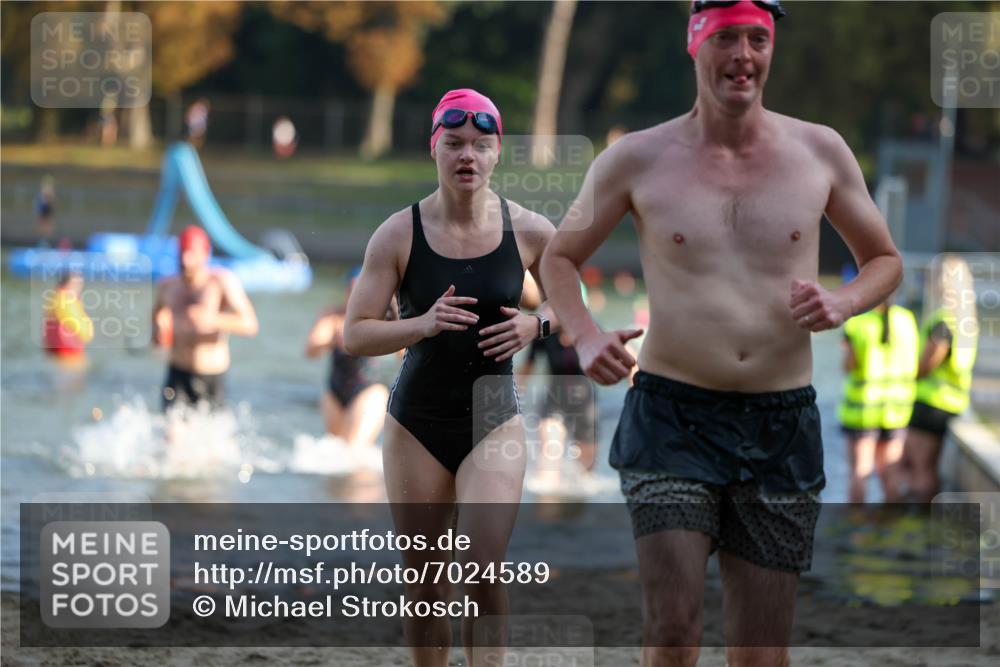 08.09.2024 - Stadtparktriathlon Michael Strokosch http://msf.ph/oto/7024589 08.09.2024 09:48:48 Schwimmen 190, 212, 215, 230, 241, 255 meine-sportfotos.de