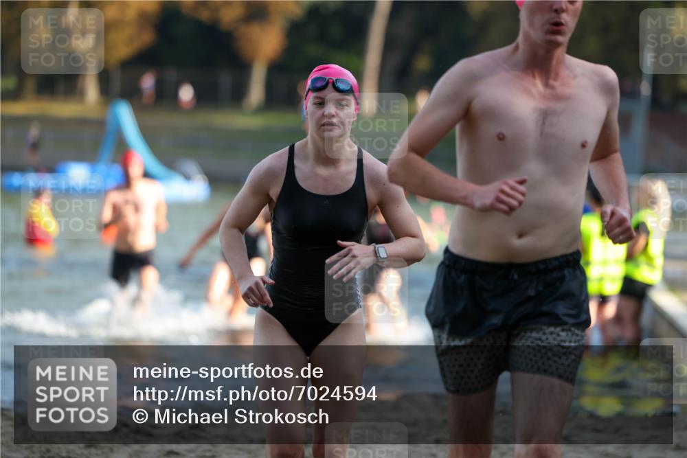 08.09.2024 - Stadtparktriathlon Michael Strokosch http://msf.ph/oto/7024594 08.09.2024 09:48:48 Schwimmen 190, 212, 215, 230, 241, 255 meine-sportfotos.de