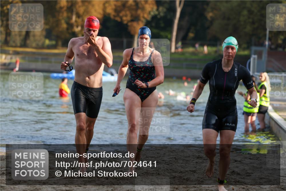 08.09.2024 - Stadtparktriathlon Michael Strokosch http://msf.ph/oto/7024641 08.09.2024 09:48:53 Schwimmen 230, 241, 255 meine-sportfotos.de