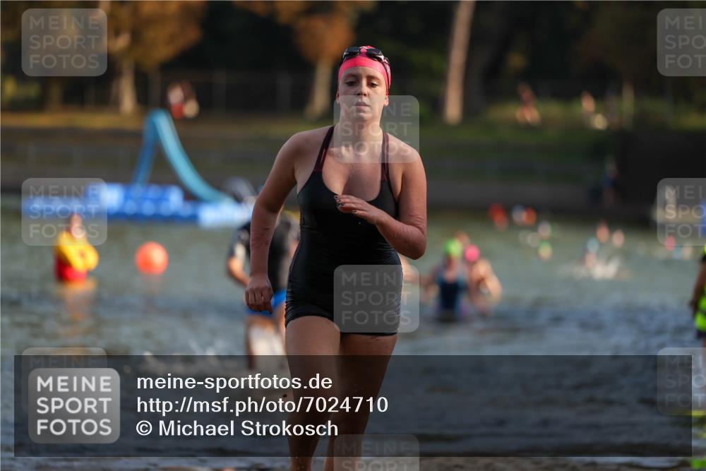 08.09.2024 - Stadtparktriathlon Michael Strokosch http://msf.ph/oto/7024710 08.09.2024 09:49:10 Schwimmen 194, 214, 225, 245 meine-sportfotos.de
