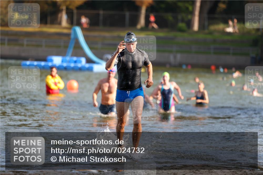 08.09.2024 - Stadtparktriathlon Michael Strokosch http://msf.ph/oto/7024732 08.09.2024 09:49:12 Schwimmen 194, 214, 225, 245 meine-sportfotos.de