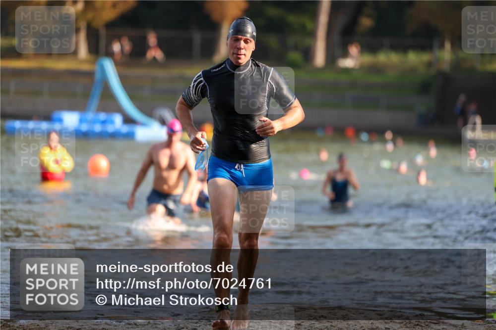 08.09.2024 - Stadtparktriathlon Michael Strokosch http://msf.ph/oto/7024761 08.09.2024 09:49:14 Schwimmen 194, 214, 222, 245 meine-sportfotos.de