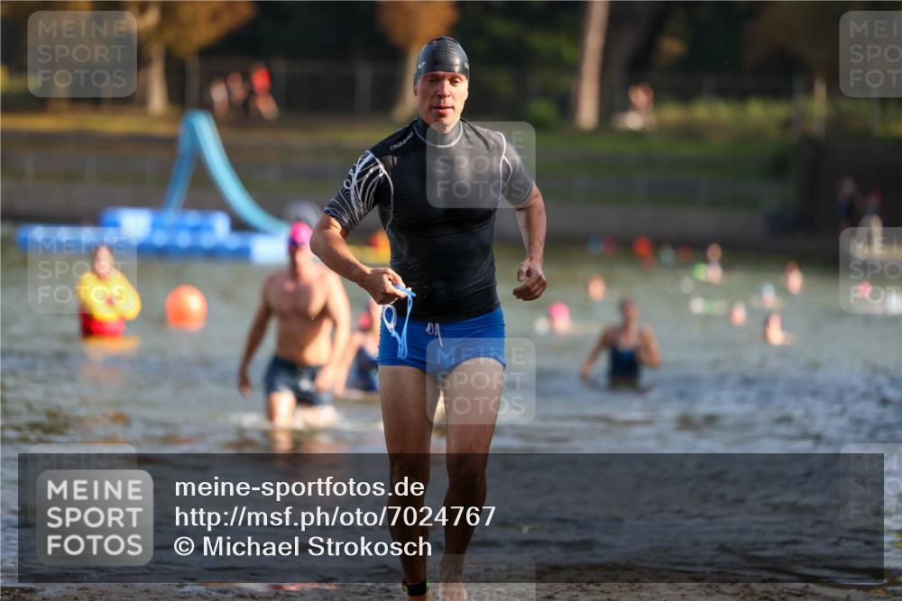 08.09.2024 - Stadtparktriathlon Michael Strokosch http://msf.ph/oto/7024767 08.09.2024 09:49:15 Schwimmen 194, 214, 222, 245 meine-sportfotos.de