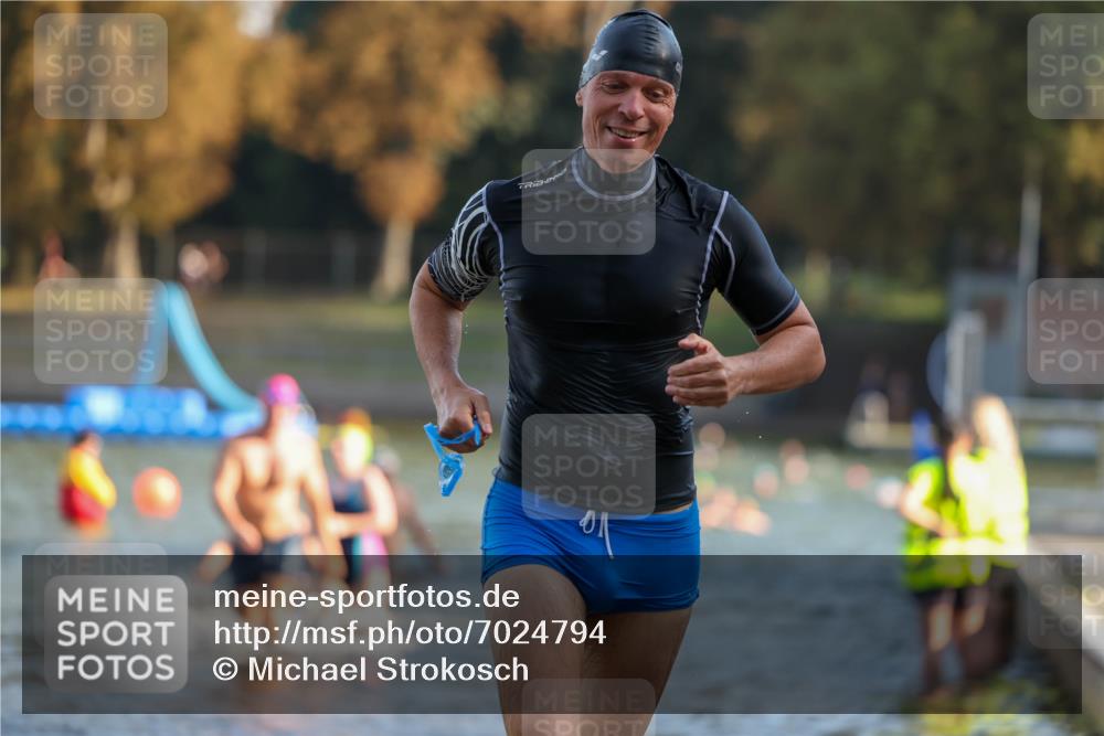 08.09.2024 - Stadtparktriathlon Michael Strokosch http://msf.ph/oto/7024794 08.09.2024 09:49:17 Schwimmen 182, 194, 198, 214, 222, 245 meine-sportfotos.de