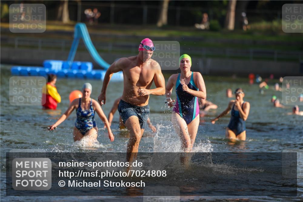 08.09.2024 - Stadtparktriathlon Michael Strokosch http://msf.ph/oto/7024808 08.09.2024 09:49:19 Schwimmen 182, 198, 214, 222, 245 meine-sportfotos.de