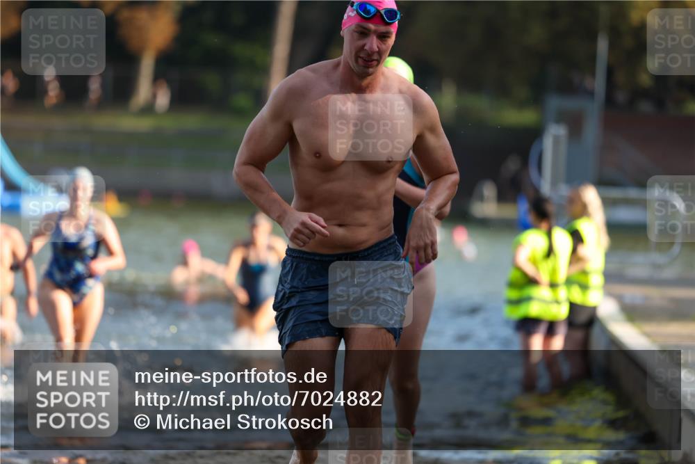 08.09.2024 - Stadtparktriathlon Michael Strokosch http://msf.ph/oto/7024882 08.09.2024 09:49:22 Schwimmen 182, 198, 214, 222, 245 meine-sportfotos.de