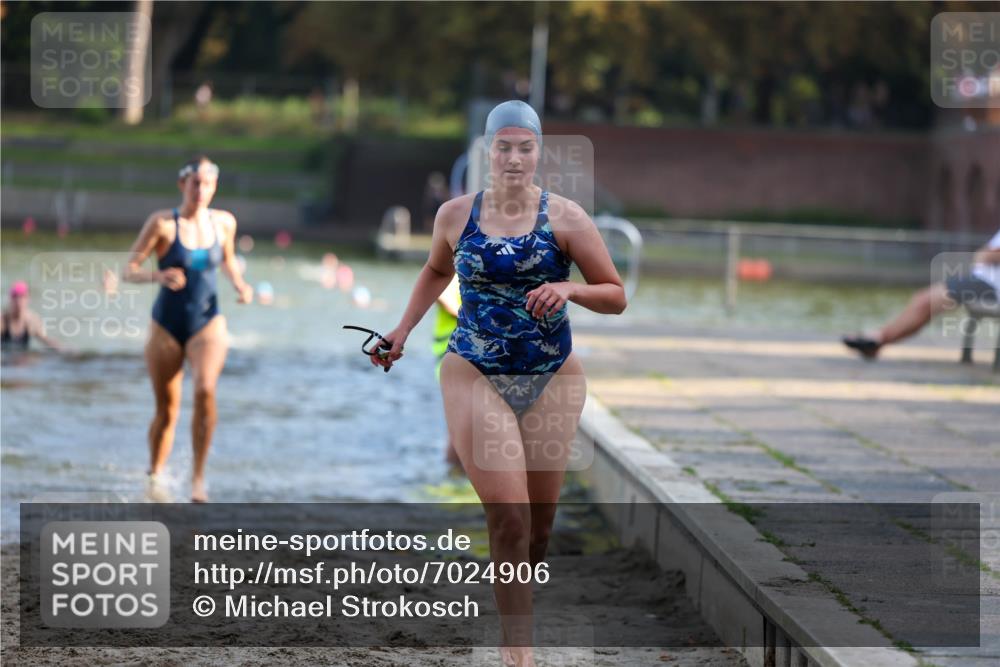 08.09.2024 - Stadtparktriathlon Michael Strokosch http://msf.ph/oto/7024906 08.09.2024 09:49:26 Schwimmen 182, 198, 216, 222, 245 meine-sportfotos.de