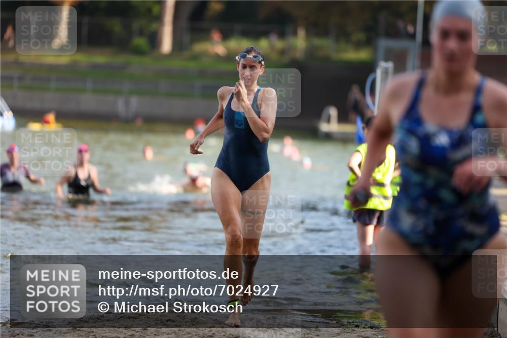 08.09.2024 - Stadtparktriathlon Michael Strokosch http://msf.ph/oto/7024927 08.09.2024 09:49:27 Schwimmen 182, 198, 216, 222 meine-sportfotos.de