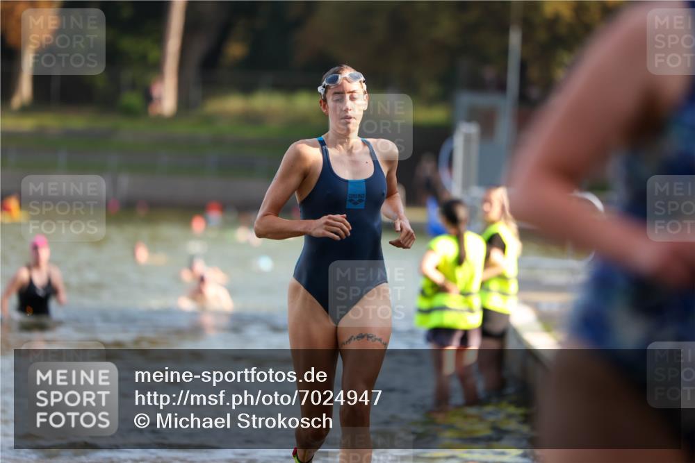 08.09.2024 - Stadtparktriathlon Michael Strokosch http://msf.ph/oto/7024947 08.09.2024 09:49:28 Schwimmen 182, 198, 216, 222 meine-sportfotos.de