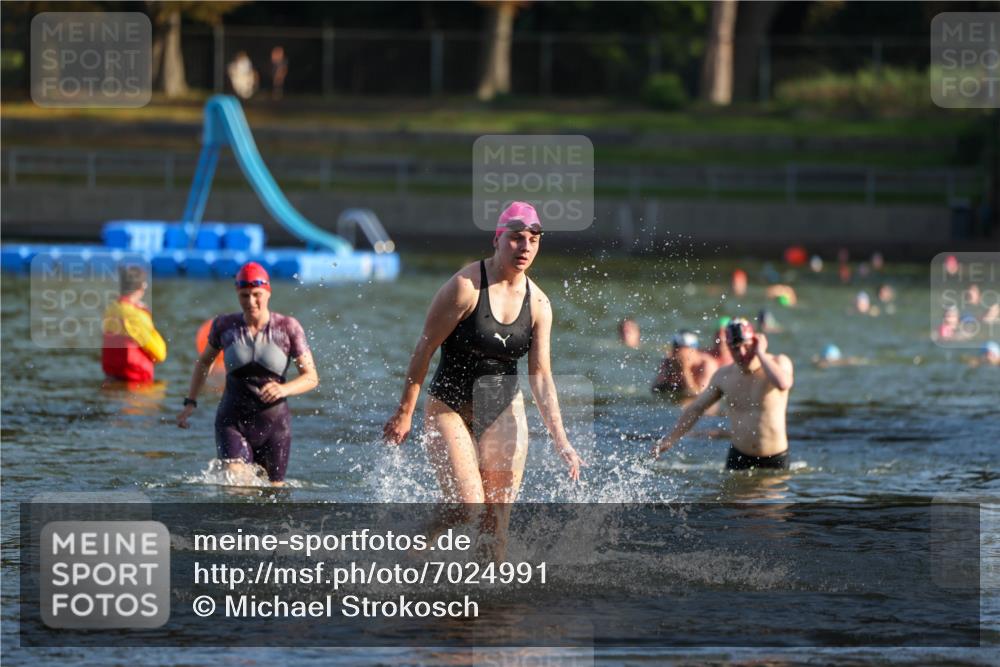 08.09.2024 - Stadtparktriathlon Michael Strokosch http://msf.ph/oto/7024991 08.09.2024 09:49:35 Schwimmen 186, 216, 244 meine-sportfotos.de