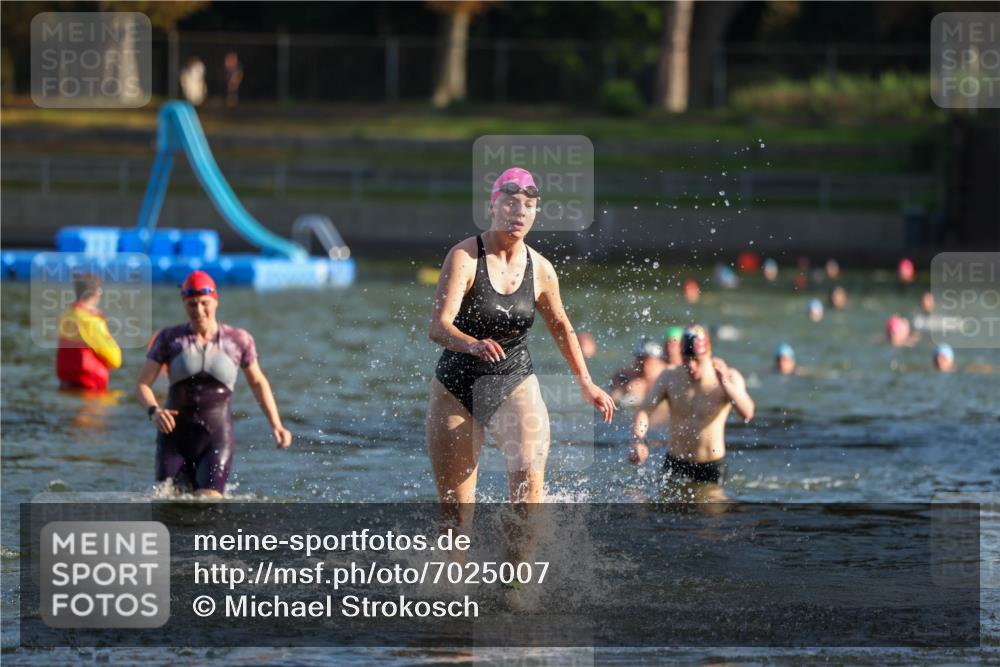 08.09.2024 - Stadtparktriathlon Michael Strokosch http://msf.ph/oto/7025007 08.09.2024 09:49:36 Schwimmen 186, 216, 244 meine-sportfotos.de