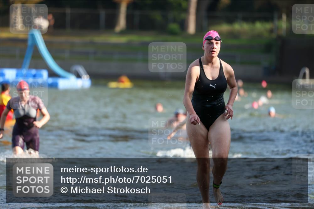 08.09.2024 - Stadtparktriathlon Michael Strokosch http://msf.ph/oto/7025051 08.09.2024 09:49:38 Schwimmen 186, 216, 244 meine-sportfotos.de