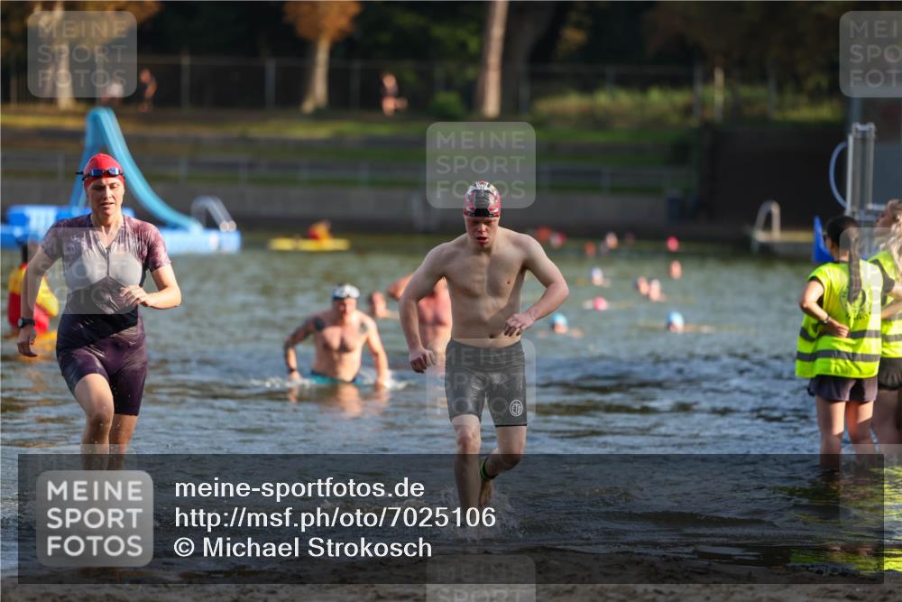 08.09.2024 - Stadtparktriathlon Michael Strokosch http://msf.ph/oto/7025106 08.09.2024 09:49:42 Schwimmen 186, 216, 238, 244 meine-sportfotos.de