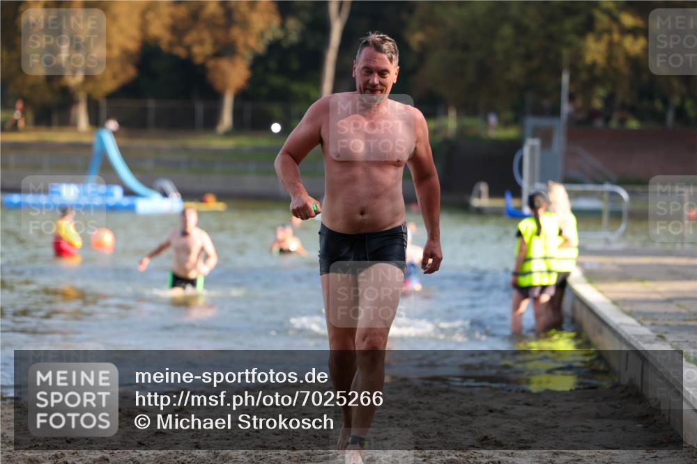 08.09.2024 - Stadtparktriathlon Michael Strokosch http://msf.ph/oto/7025266 08.09.2024 09:50:00 Schwimmen 192, 195, 206, 237 meine-sportfotos.de