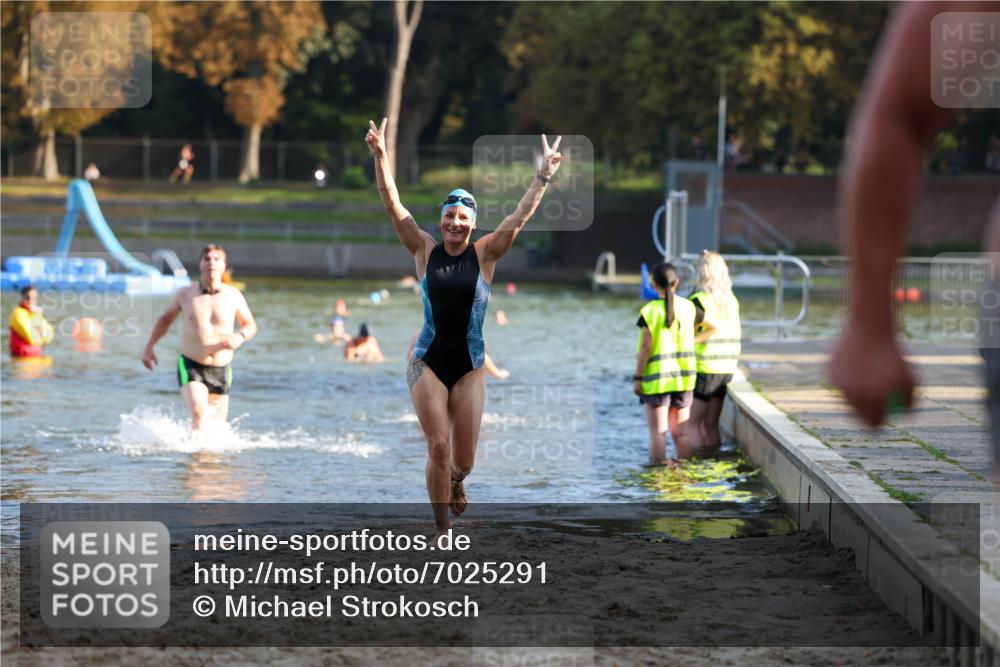 08.09.2024 - Stadtparktriathlon Michael Strokosch http://msf.ph/oto/7025291 08.09.2024 09:50:03 Schwimmen 192, 195, 206, 228, 237 meine-sportfotos.de