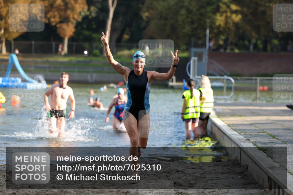 08.09.2024 - Stadtparktriathlon Michael Strokosch http://msf.ph/oto/7025310 08.09.2024 09:50:04 Schwimmen 192, 206, 228, 237 meine-sportfotos.de
