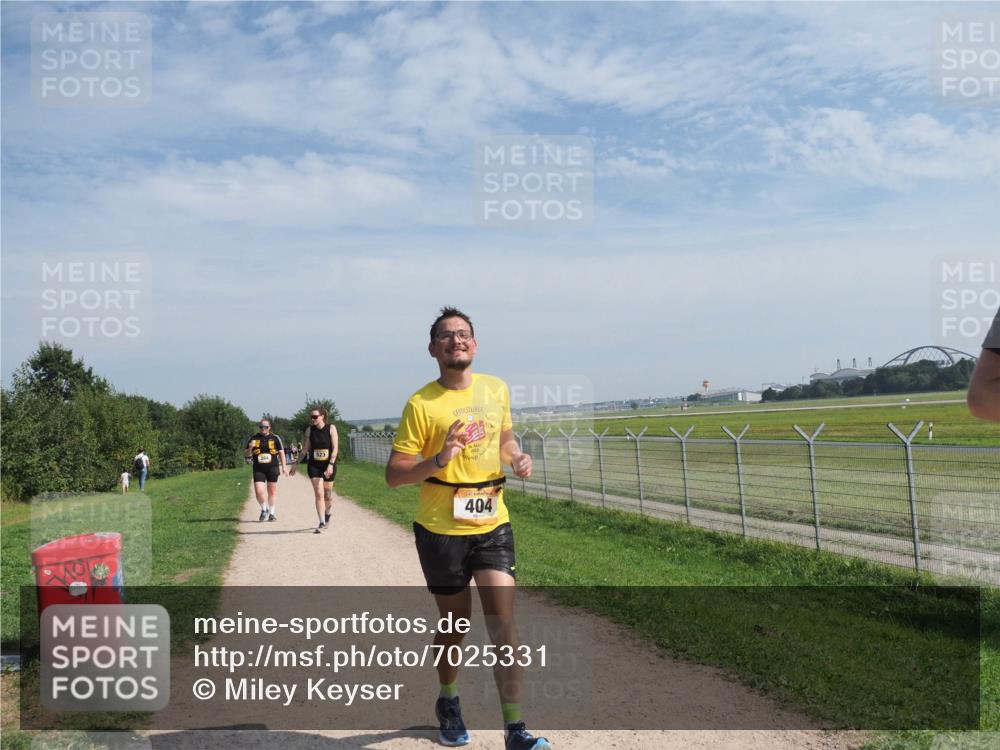 08.09.2024 - Airport Race Miley Keyser http://msf.ph/oto/7025331 08.09.2024 12:53:37 Laufen OLYMPUS, DIGITAL, CAMERA meine-sportfotos.de