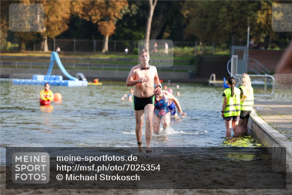 08.09.2024 - Stadtparktriathlon Michael Strokosch http://msf.ph/oto/7025354 08.09.2024 09:50:06 Schwimmen 192, 206, 228, 237 meine-sportfotos.de