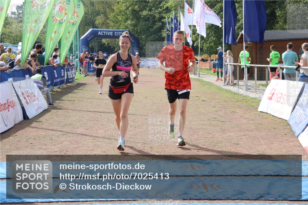 08.09.2024 - Airport Race Strokosch-Dieckow http://msf.ph/oto/7025413 08.09.2024 12:48:10 Ziel 57, 97, 321, 493, 757, 1153 meine-sportfotos.de