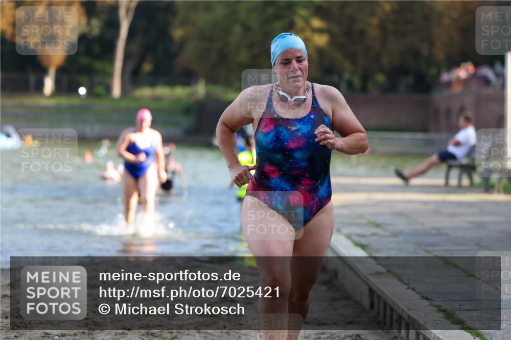 08.09.2024 - Stadtparktriathlon Michael Strokosch http://msf.ph/oto/7025421 08.09.2024 09:50:13 Schwimmen 183, 228, 237 meine-sportfotos.de