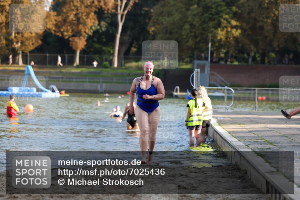08.09.2024 - Stadtparktriathlon Michael Strokosch http://msf.ph/oto/7025436 08.09.2024 09:50:14 Schwimmen 183, 228, 237, 247 meine-sportfotos.de