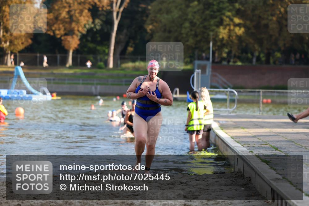 08.09.2024 - Stadtparktriathlon Michael Strokosch http://msf.ph/oto/7025445 08.09.2024 09:50:15 Schwimmen 183, 228, 247 meine-sportfotos.de