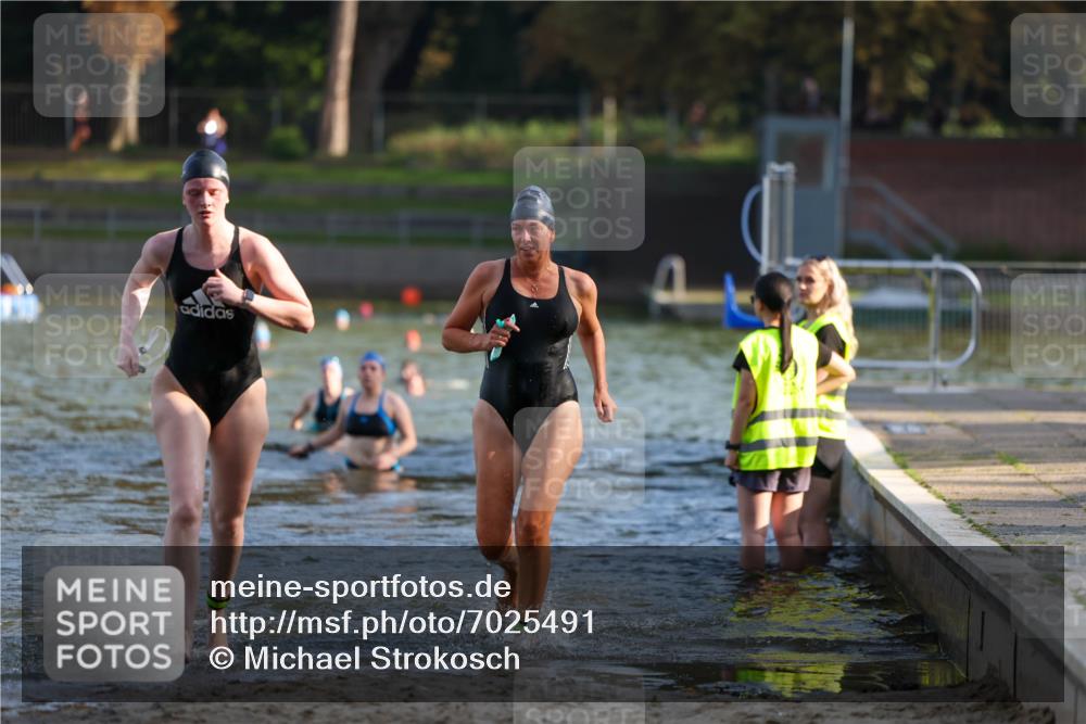 08.09.2024 - Stadtparktriathlon Michael Strokosch http://msf.ph/oto/7025491 08.09.2024 09:50:23 Schwimmen 183, 247 meine-sportfotos.de