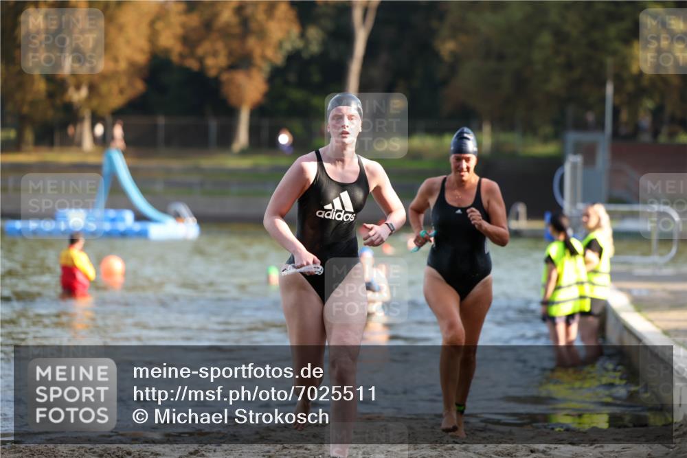 08.09.2024 - Stadtparktriathlon Michael Strokosch http://msf.ph/oto/7025511 08.09.2024 09:50:25 Schwimmen 183, 191, 247 meine-sportfotos.de