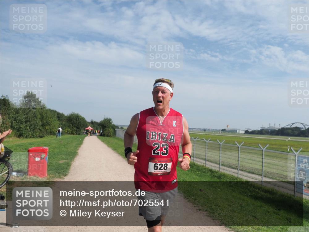 08.09.2024 - Airport Race Miley Keyser http://msf.ph/oto/7025541 08.09.2024 12:54:06 Laufen OLYMPUS, DIGITAL, CAMERA meine-sportfotos.de
