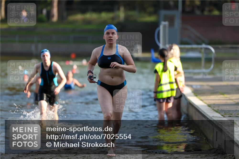 08.09.2024 - Stadtparktriathlon Michael Strokosch http://msf.ph/oto/7025554 08.09.2024 09:50:36 Schwimmen 191, 231, 248 meine-sportfotos.de