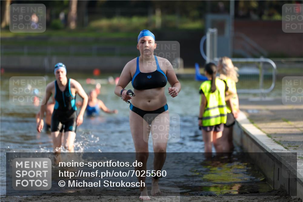 08.09.2024 - Stadtparktriathlon Michael Strokosch http://msf.ph/oto/7025560 08.09.2024 09:50:36 Schwimmen 191, 231, 248 meine-sportfotos.de