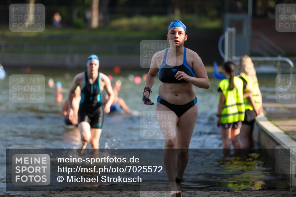 08.09.2024 - Stadtparktriathlon Michael Strokosch http://msf.ph/oto/7025572 08.09.2024 09:50:37 Schwimmen 191, 231, 248 meine-sportfotos.de