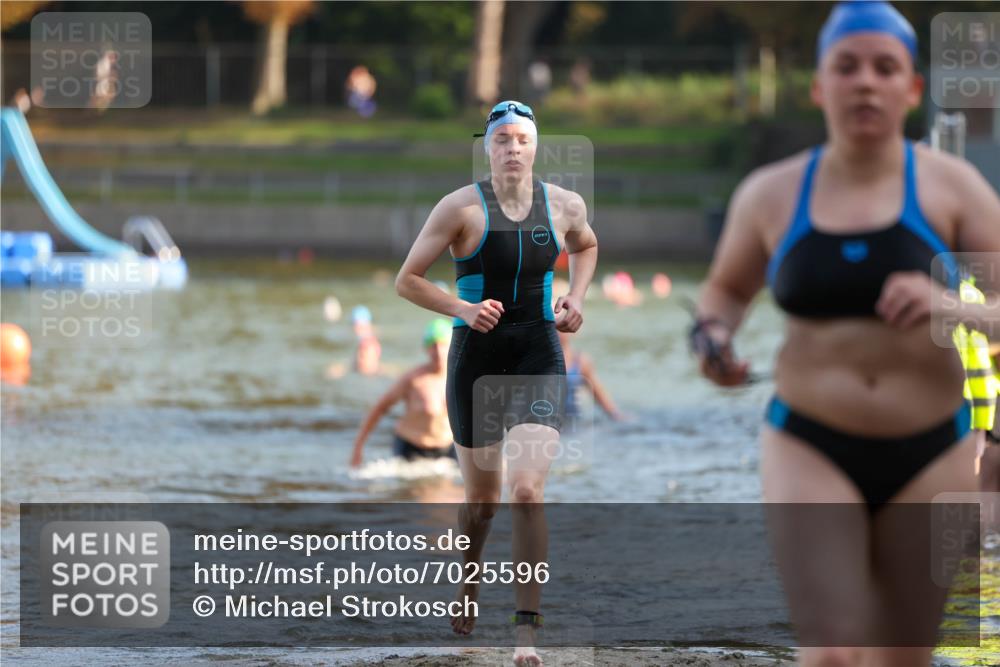 08.09.2024 - Stadtparktriathlon Michael Strokosch http://msf.ph/oto/7025596 08.09.2024 09:50:39 Schwimmen 191, 231, 242, 248 meine-sportfotos.de