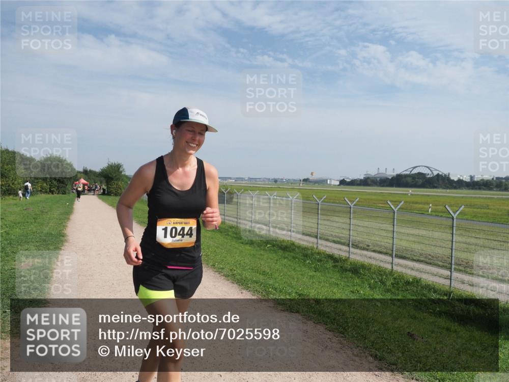 08.09.2024 - Airport Race Miley Keyser http://msf.ph/oto/7025598 08.09.2024 12:54:39 Laufen OLYMPUS, DIGITAL, CAMERA meine-sportfotos.de