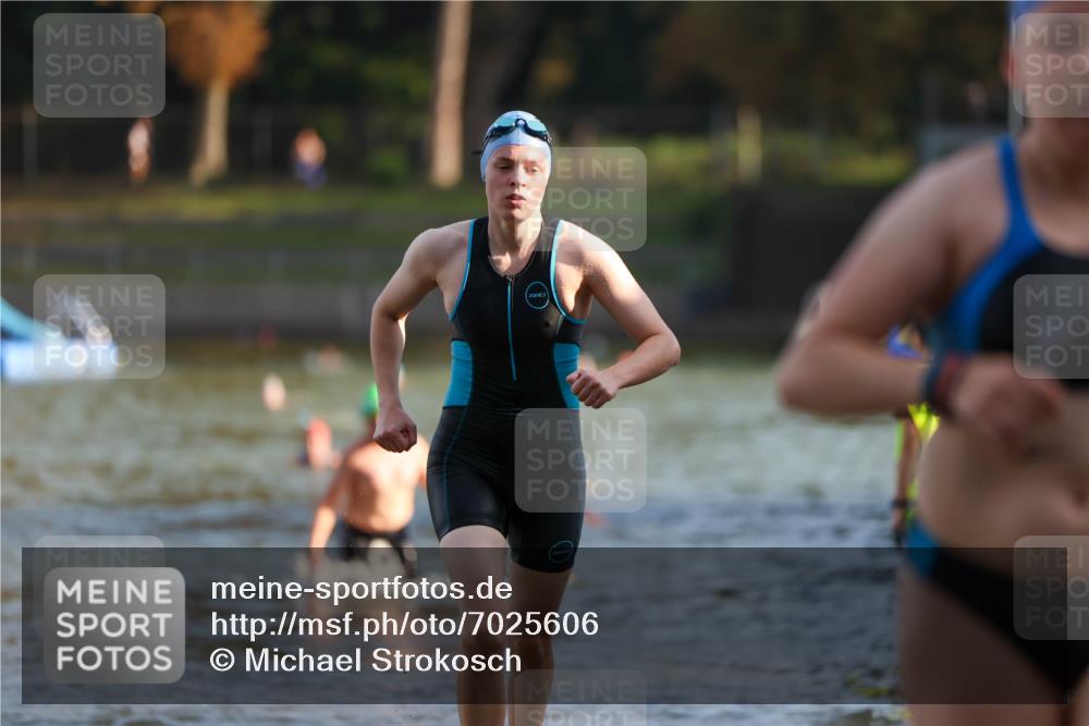 08.09.2024 - Stadtparktriathlon Michael Strokosch http://msf.ph/oto/7025606 08.09.2024 09:50:40 Schwimmen 191, 231, 242, 248 meine-sportfotos.de
