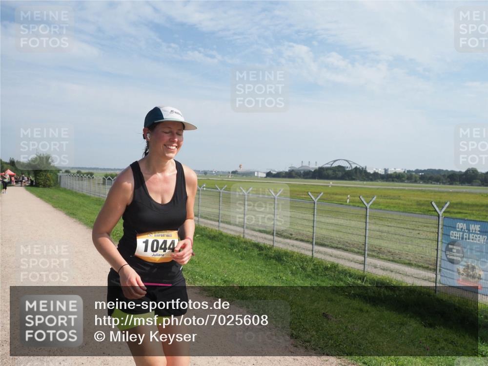 08.09.2024 - Airport Race Miley Keyser http://msf.ph/oto/7025608 08.09.2024 12:54:40 Laufen OLYMPUS, DIGITAL, CAMERA meine-sportfotos.de