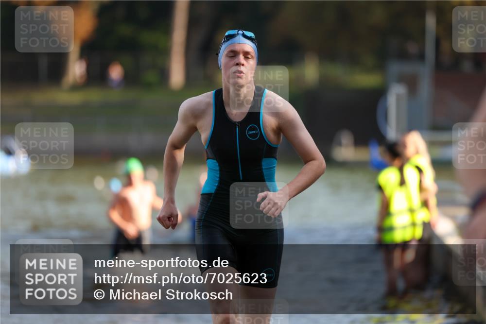 08.09.2024 - Stadtparktriathlon Michael Strokosch http://msf.ph/oto/7025623 08.09.2024 09:50:40 Schwimmen 191, 231, 242, 248 meine-sportfotos.de