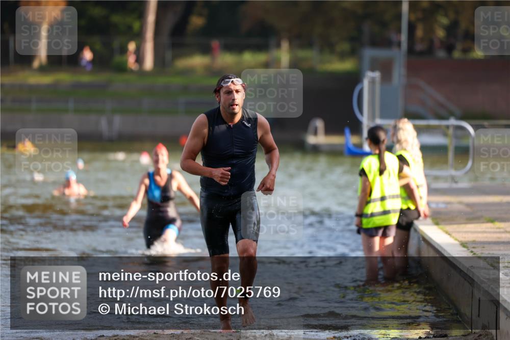 08.09.2024 - Stadtparktriathlon Michael Strokosch http://msf.ph/oto/7025769 08.09.2024 09:50:57 Schwimmen 223, 232 meine-sportfotos.de
