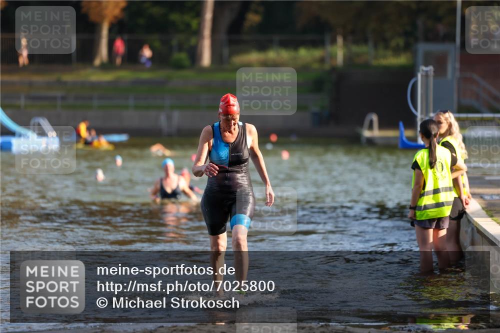 08.09.2024 - Stadtparktriathlon Michael Strokosch http://msf.ph/oto/7025800 08.09.2024 09:51:03 Schwimmen 223, 232 meine-sportfotos.de